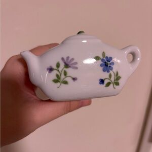 Andrea By Sadek White Teapot tea ir sugar packet holder